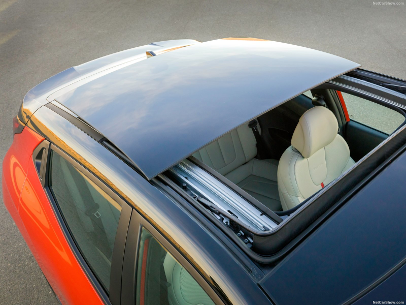 Illustration for article titled I want to like the Veloster N but the rear visibility is killing it for me